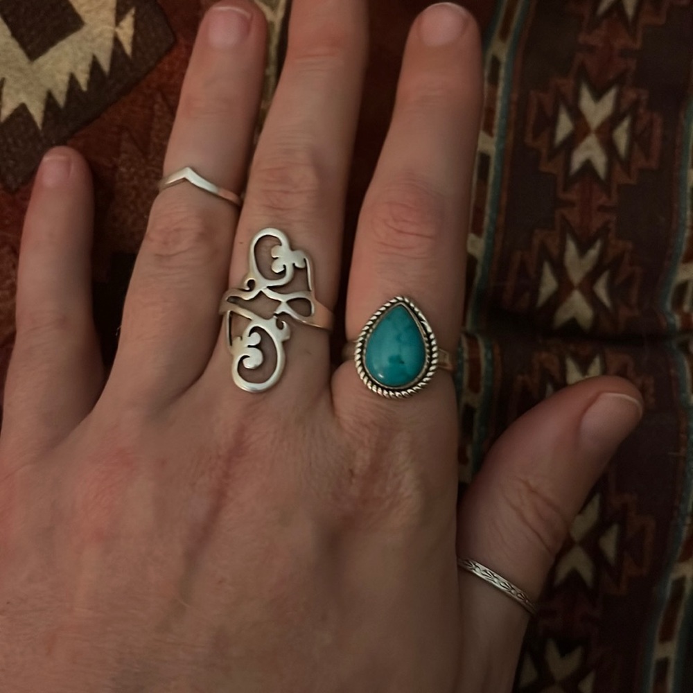 Beautiful Turquoise Solid Sterling Silver Stateme… - image 1
